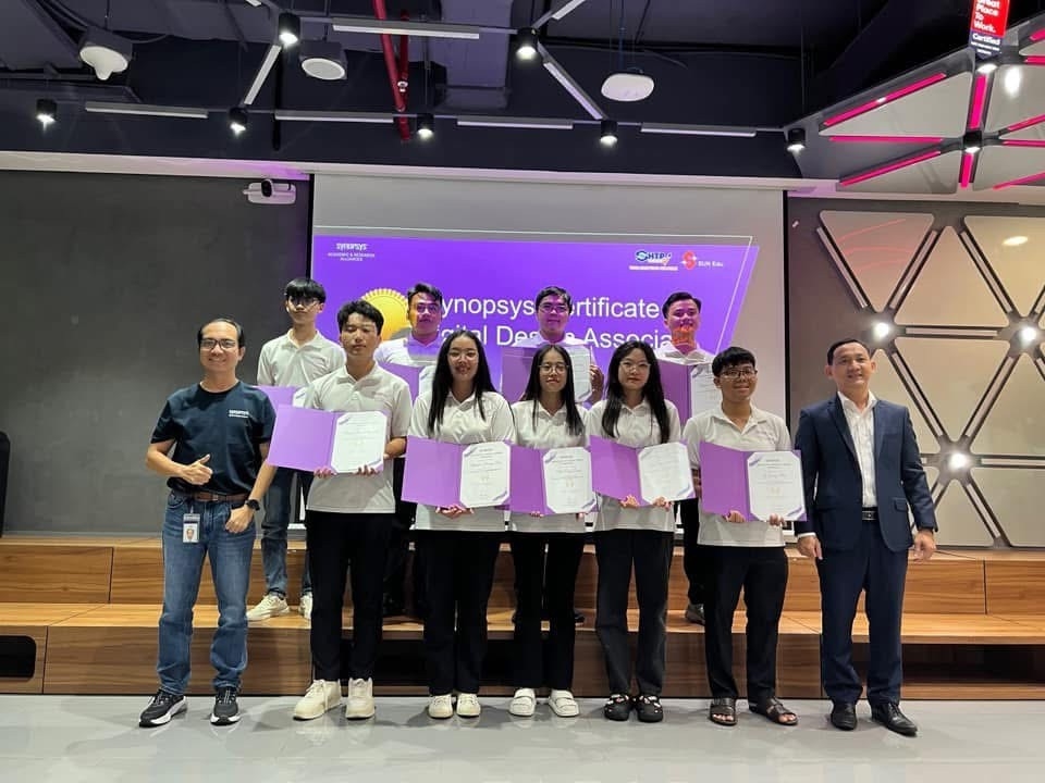 Synopsys, Chương Trình Đào Tạo Tài Năng Thiết Kế 2025, vi mạch, lễ tốt nghiệp Synopsys, Chipathon 2025, đào tạo kỹ sư vi mạch Việt Nam