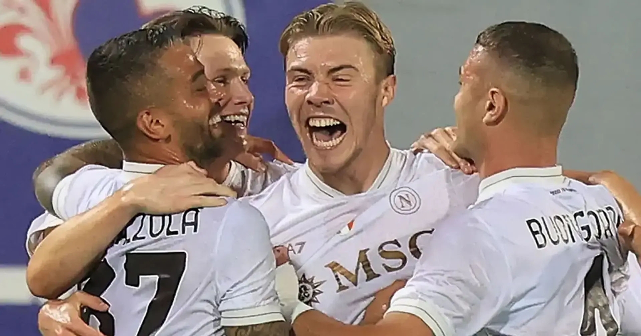 Hojlund Napoli, Hojlund rời MU, Napoli vs Fiorentina, De Bruyne Napoli, Serie A 2025