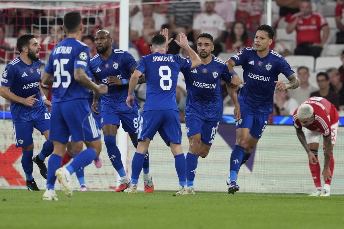 Qarabag, Benfica, Champions League, cú sốc Champions League, bóng đá Azerbaijan