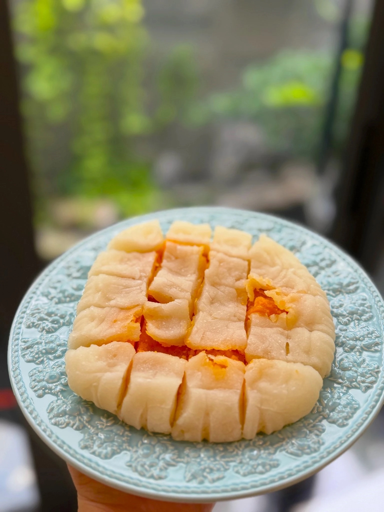 Bánh dẻo trứng muối, bánh dẻo thị phi, bánh Trung thu, bánh dẻo cao cấp, bánh Trung thu đắt đỏ