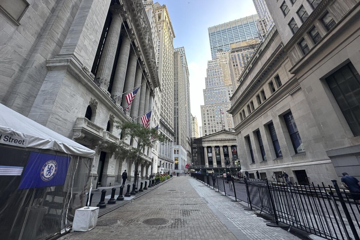 Fed giảm lãi suất, Phố Wall, Chứng khoán Mỹ, S&P 500, Nasdaq, Dow Jones, Jerome Powell