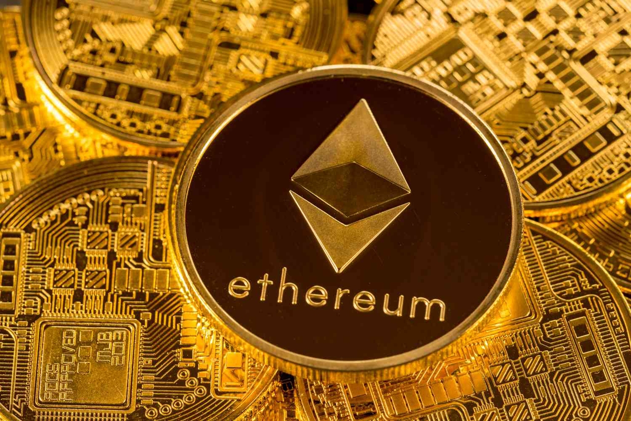 Giá Ethereum 18/9/2025, Ethereum price today, thị trường tiền điện tử, vốn hóa Ethereum, khối lượng giao dịch ETH, FED cắt giảm lãi suất