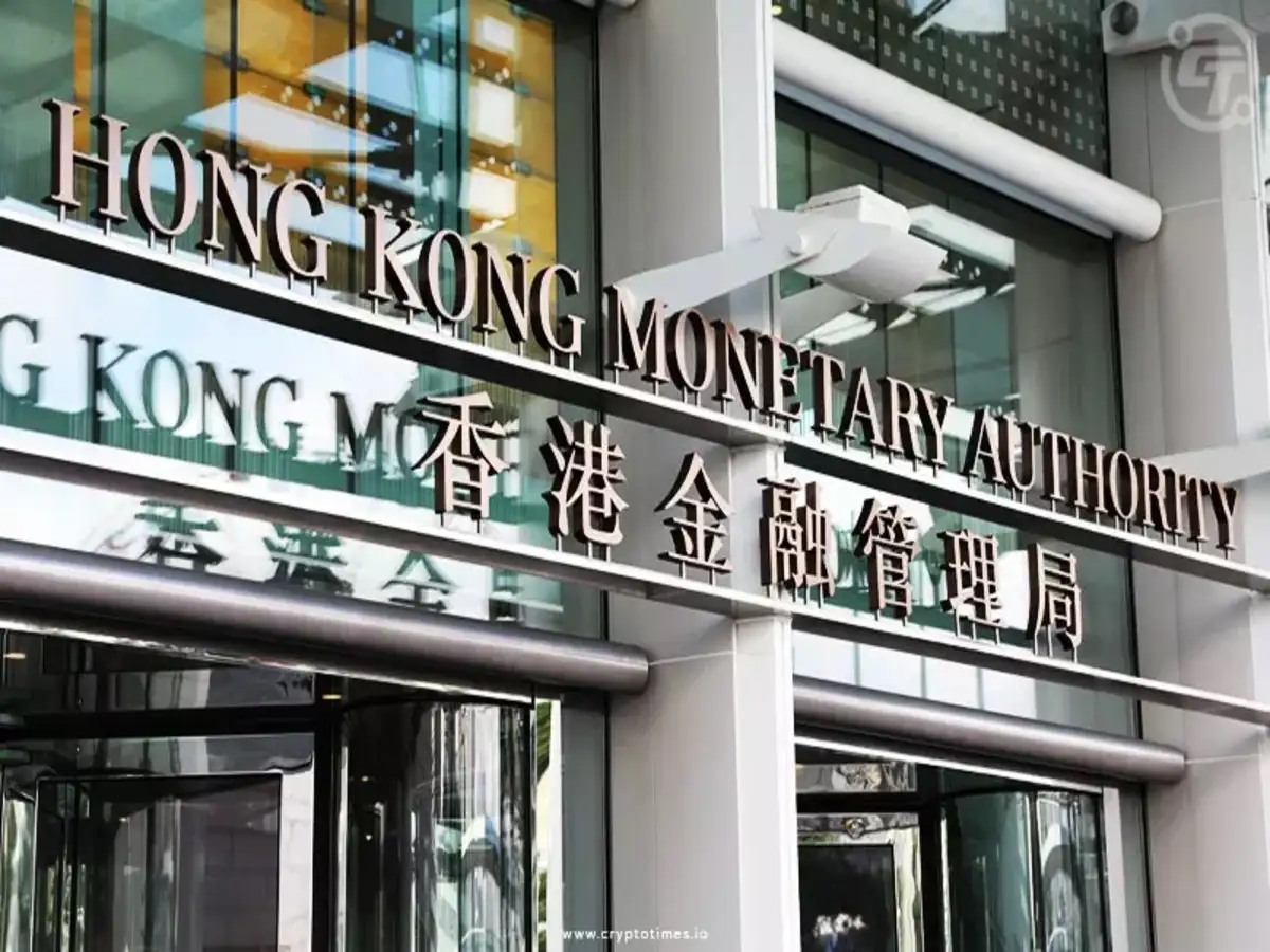 Hong Kong hạ lãi suất theo bước Fed