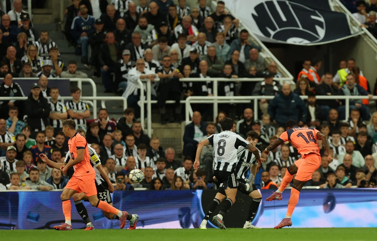 Rashford Champions League, Barcelona vs Newcastle, Marcus Rashford, Barca thắng Newcastle, kết quả Champions League