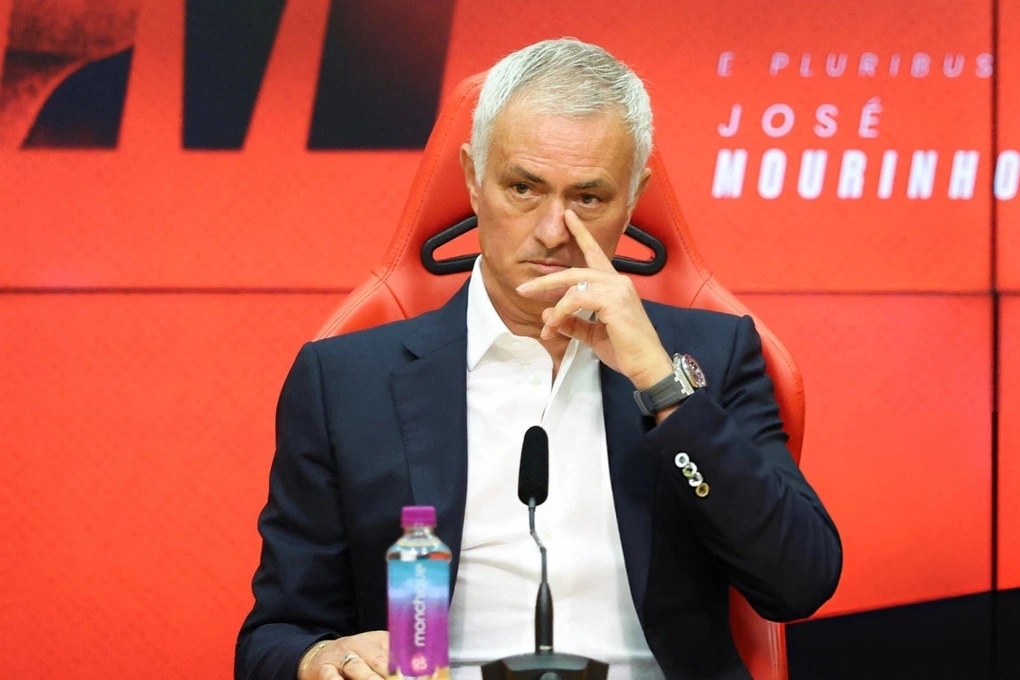 Jose Mourinho, Mourinho Benfica, Mourinho bị sa thải, Chủ tịch Benfica, Ruben Amorim, Jurgen Klopp