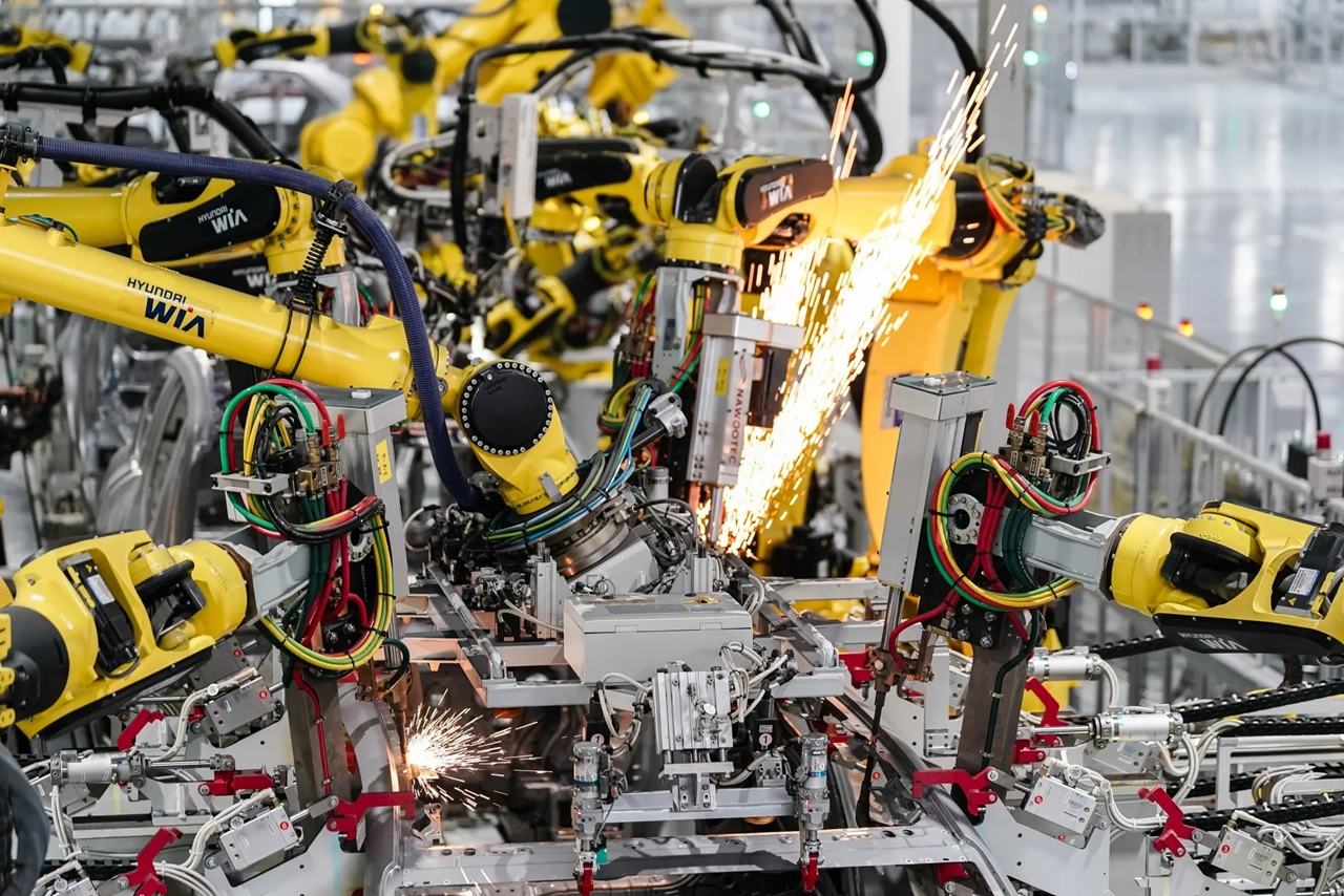 Mỹ, thuế, robot, thiết bị y tế, máy móc công nghiệp, chính sách thuế, Trump, sản xuất nội địa