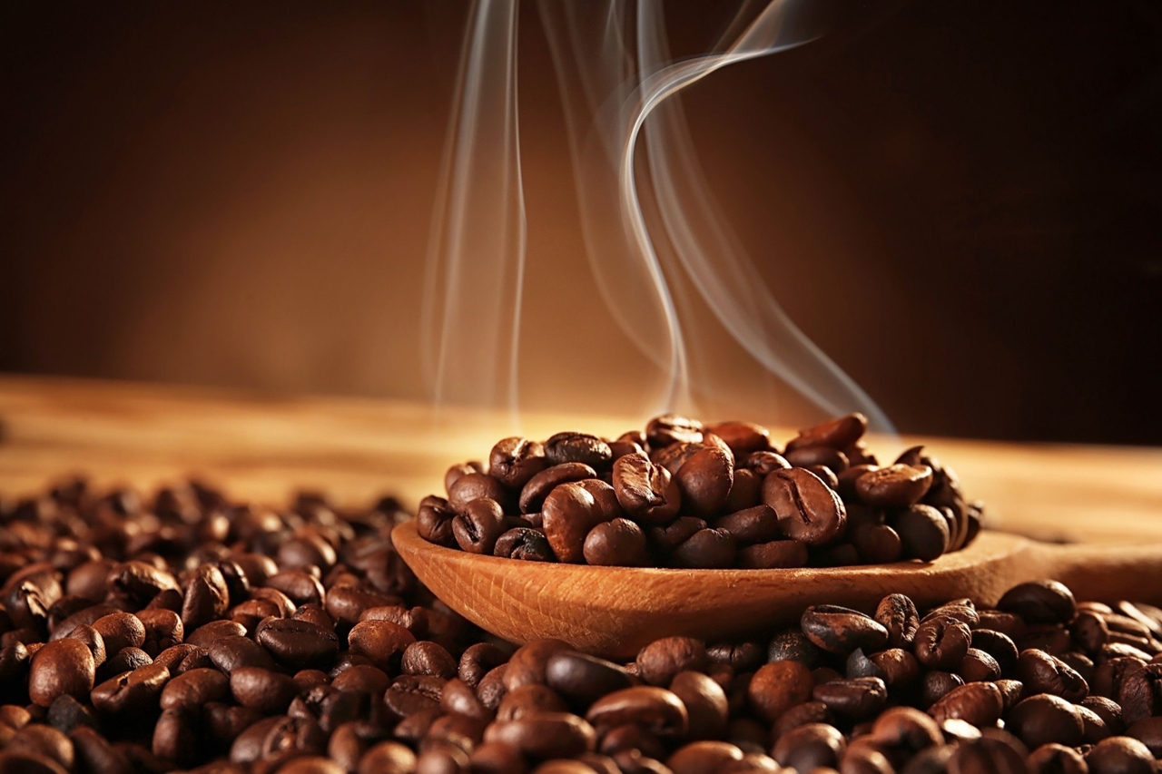 giá cà phê hôm nay 2/10/2025, giá cà phê trong nước, giá cà phê thế giới, cà phê Robusta, cà phê Arabica, giá cà phê Lâm Đồng