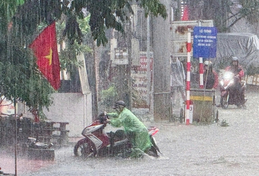 Dự báo thời tiết 8/10/2025, miền Bắc mưa to, thời tiết Hà Nội, thời tiết Bắc Bộ, mưa lớn 8/10