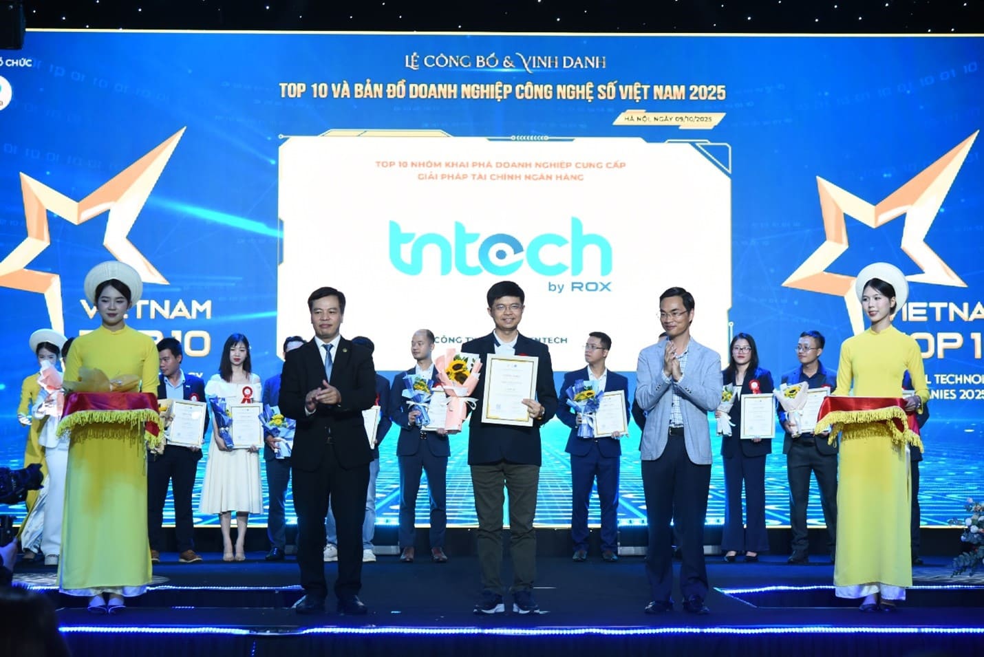 TNTech ghi danh vào Top 10 'Khai phá' của làng công nghệ số Việt Nam 2025