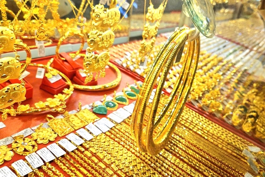 Dự báo giá vàng ngày 15/10/2025, dự báo giá vàng 15/10, giá vàng hôm nay, vàng miếng, vàng nhẫn, vàng thế giới