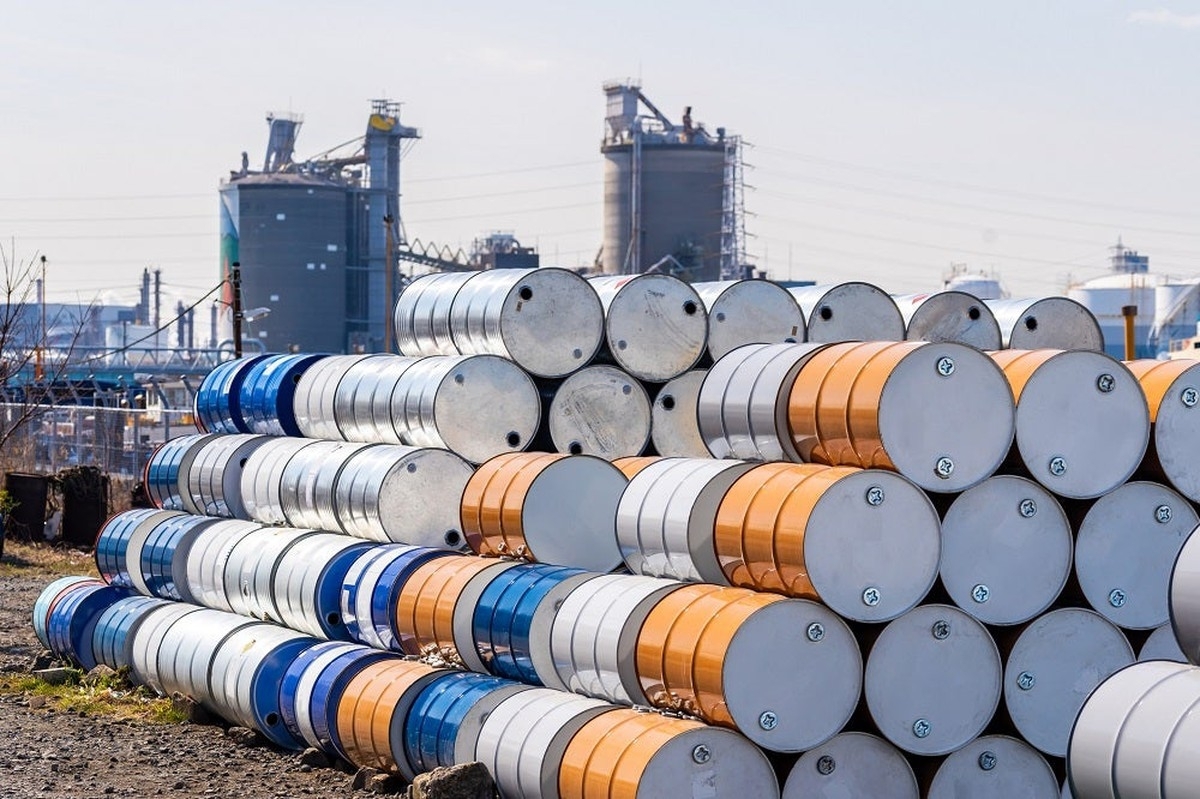 Giá dầu 18/10, giá dầu hôm nay, giá dầu Brent, giá dầu WTI, giá dầu thế giới, Mỹ – Nga, Ukraine, IEA, EIA, giá xăng dầu trong nước