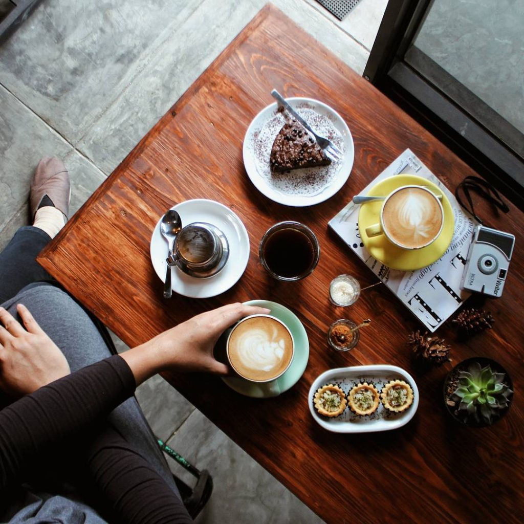 Cà phê buổi sáng, lợi ích uống cà phê, nghiên cứu Đại học Tulane, sức khỏe tim mạch, tuổi thọ