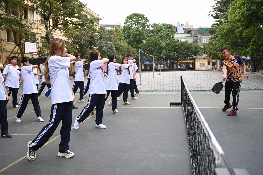 pickleball, Đại học Kinh tế Quốc dân, thể thao, môn học mới, sinh viên đăng ký, chương trình giáo dục thể chất, NEU, thể thao hiện đại