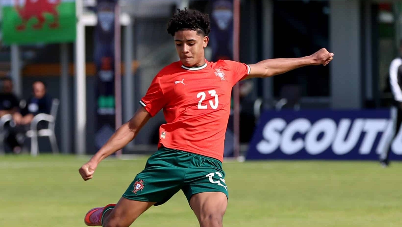 Cristiano Ronaldo Jr, con trai Ronaldo, U16 Bồ Đào Nha, Torneio Taca das Federacoes, bóng đá trẻ, Ronaldo Junior