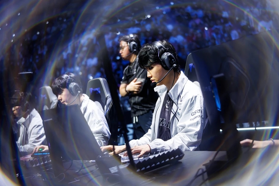 CKTG 2025, KT vs Gen.G, Liên Minh Huyền Thoại, BDD, Chovy, Faker, T1, TES, Esports, bán kết Worlds 2025