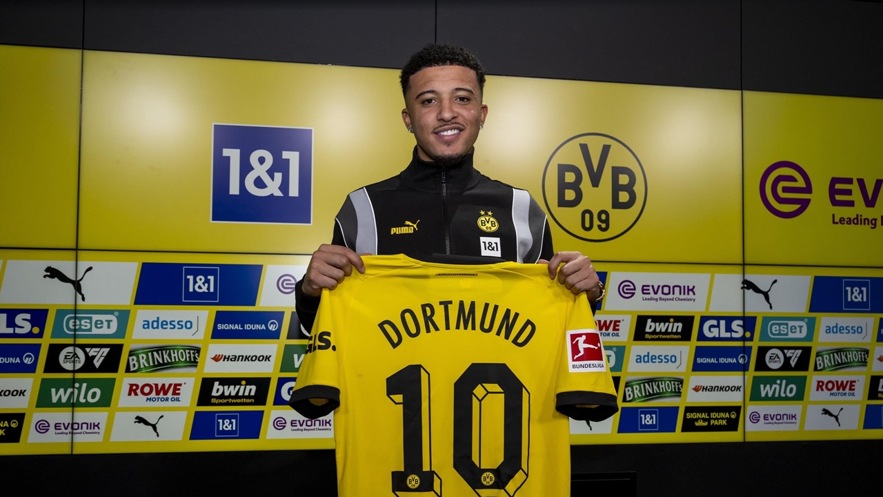 Jadon Sancho, Borussia Dortmund, Man Utd, Aston Villa, chuyển nhượng tháng 1, Bundesliga, Premier League