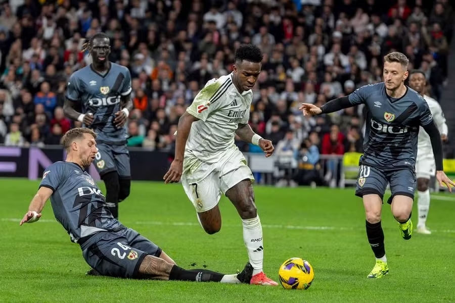 Vinicius Jr, Real Madrid, chuyển nhượng Real Madrid, hợp đồng Vinicius Jr, Kylian Mbappe, Man City, Saudi Arabia, La Liga
