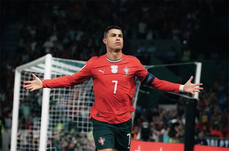 Cristiano Ronaldo, World Cup 2026, Ronaldo giải nghệ, đội tuyển Bồ Đào Nha, Ronaldo 1000 bàn thắng