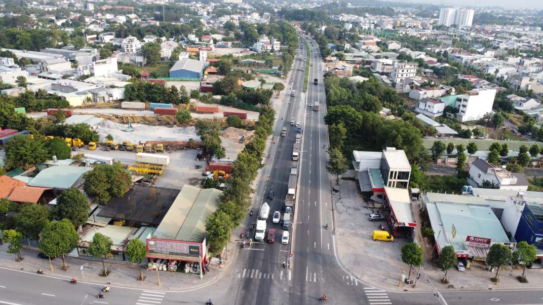 Mỹ Phước – Tân Vạn, phân làn giao thông, TP.HCM, xe container, an toàn giao thông