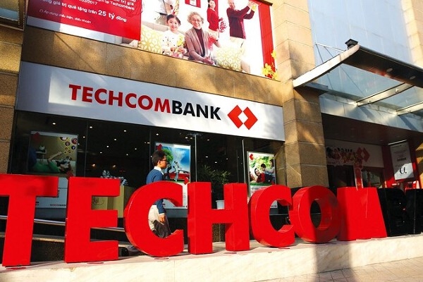 Techcombank ký thỏa thuận phân phối sản phẩm bảo hiểm Techcom Life
