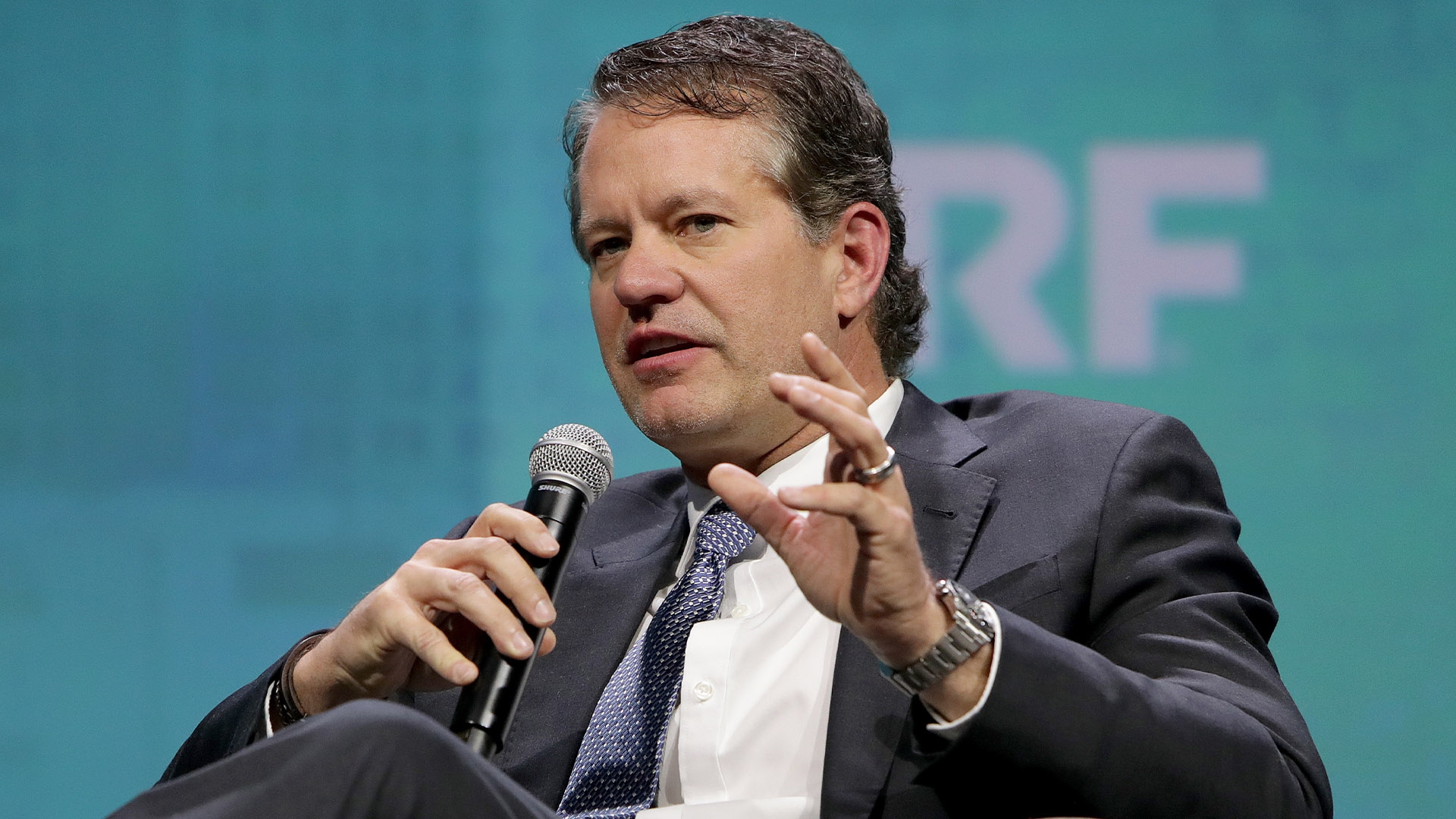 Walmart, Doug McMillon, John Furner, CEO Walmart, bán lẻ Mỹ, Walmart AI, thay CEO Walmart