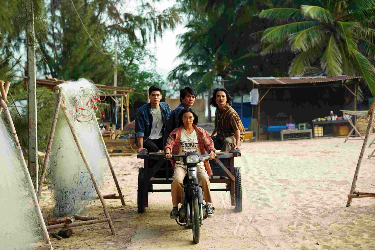 Truy tìm long diên hương, doanh thu phòng vé, phim Việt, phòng vé Việt Nam, phim hài hành động