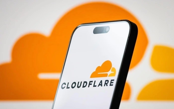 Cloudflare, sự cố Internet, Down Detector, lỗi truy cập, hạ tầng Internet, AWS, tê liệt dịch vụ