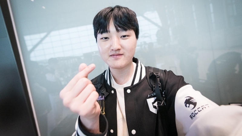 Peyz chuẩn bị khoác áo T1, lấp khoảng trống mà Gumayusi để lại