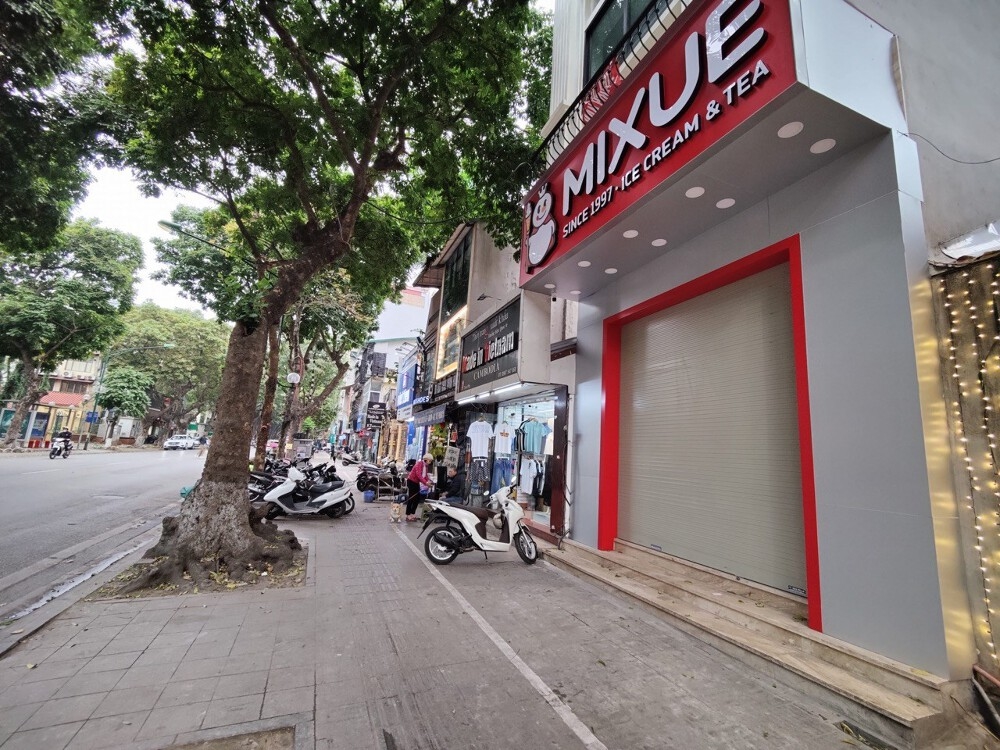 Mixue, trà sữa, đóng cửa hàng, mở rộng quốc tế, Lucky Cup, cà phê, hiệu quả vận hành, thị trường Việt Nam