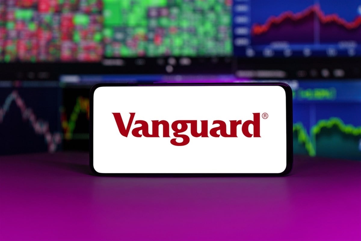 ETF, quỹ ETF, Vanguard, FTSE Russell, nâng hạng thị trường, chứng khoán Việt Nam, vốn ngoại, ACBS, Emerging Markets, FTSE Emerging All Cap