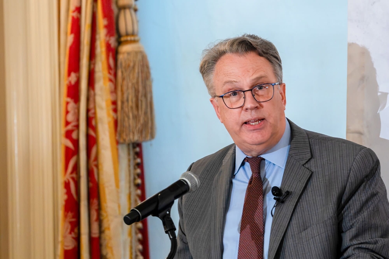 Chủ tịch Fed New York: Có dư địa để cắt giảm lãi suất trong “ngắn hạn”