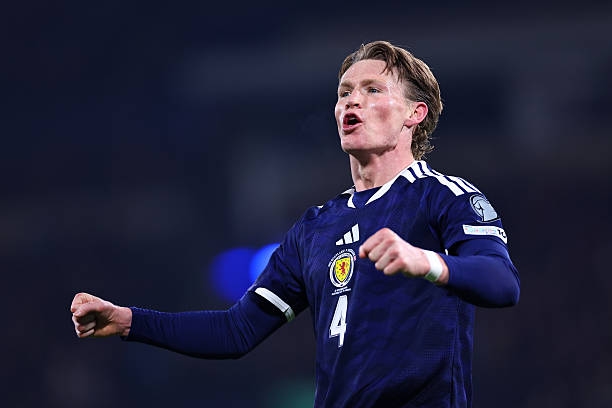 Ngoại hạng Anh phát sốt vì McTominay