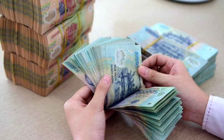 Gửi tiền 6 tháng, lãi suất ngân hàng, tiết kiệm ngân hàng, lãi suất cao nhất, VPBank, NCB, BacABank