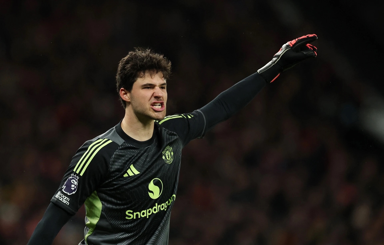 MU thua Everton, MU thua muối mặt, MU vs Everton, Premier League vòng 12, MU chơi hơn người