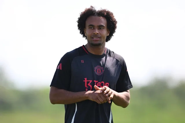 Roma nhắm Zirkzee, xem giò tiền đạo Midtjylland