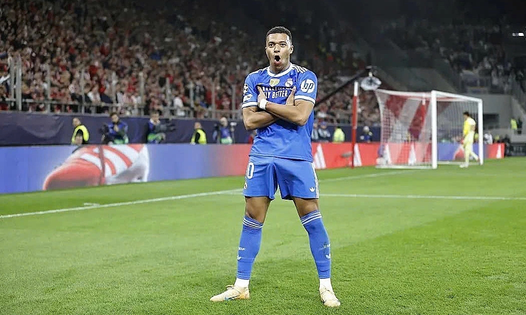 Mbappe, Real Madrid, Olympiacos, Champions League, poker bàn thắng
