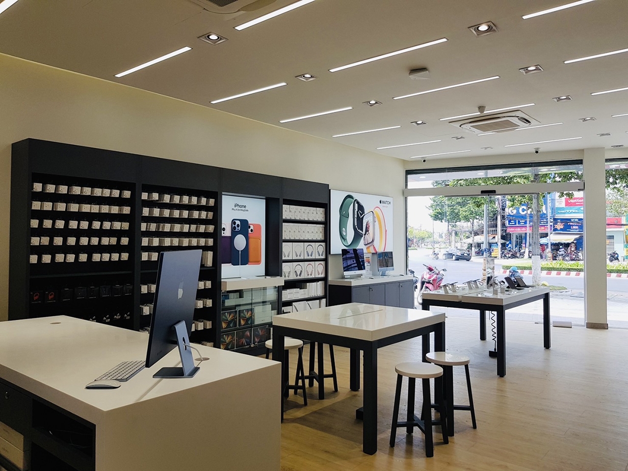 Thế Giới Di Động, MWG, TopZone, doanh thu Apple, iPhone 17, bán lẻ công nghệ