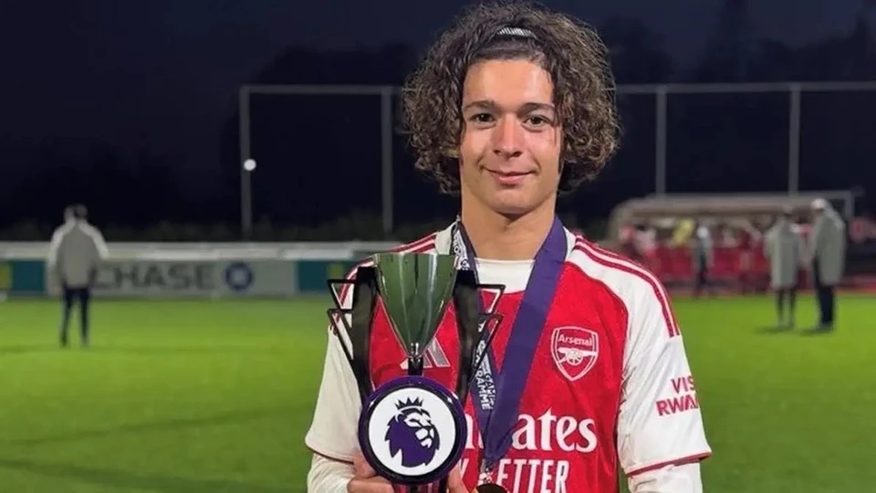 Arsenal, Luis Munoz, UEFA Youth League, tài năng trẻ Arsenal, kỷ lục bóng đá châu Âu