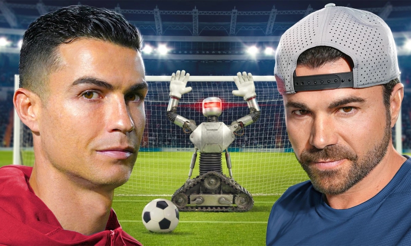 Ronaldo, Mark Rober, thủ môn robot, NASA, penalty Ronaldo, robot bắt penalty