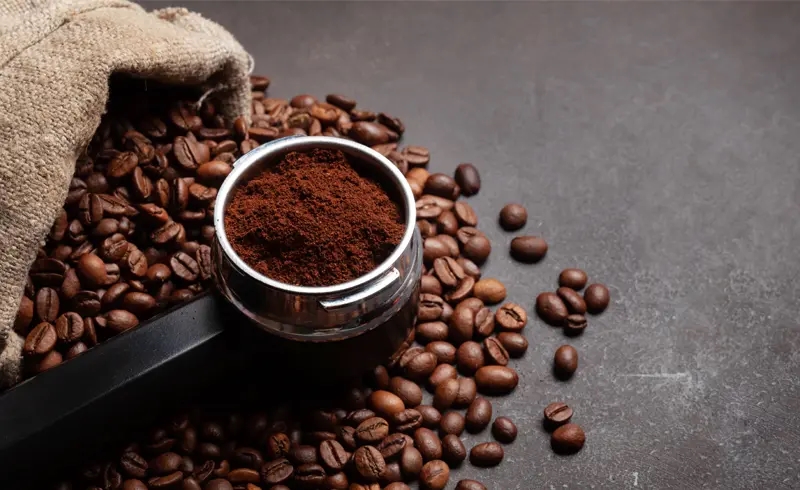 giá cà phê hôm nay, giá cà phê 1/ Giá cà phê hôm nay 1/12: Hạt cà phê Tây Nguyên nhích giá, thị trường quốc tế đồng loạt khởi sắc