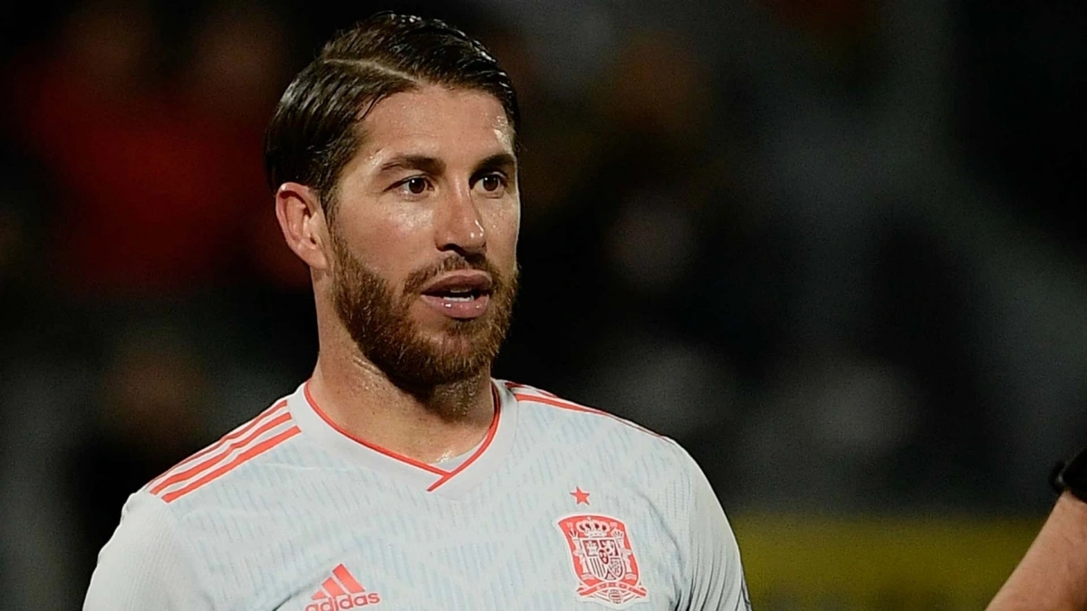 Sergio Ramos sắp tái hợp Real Madrid