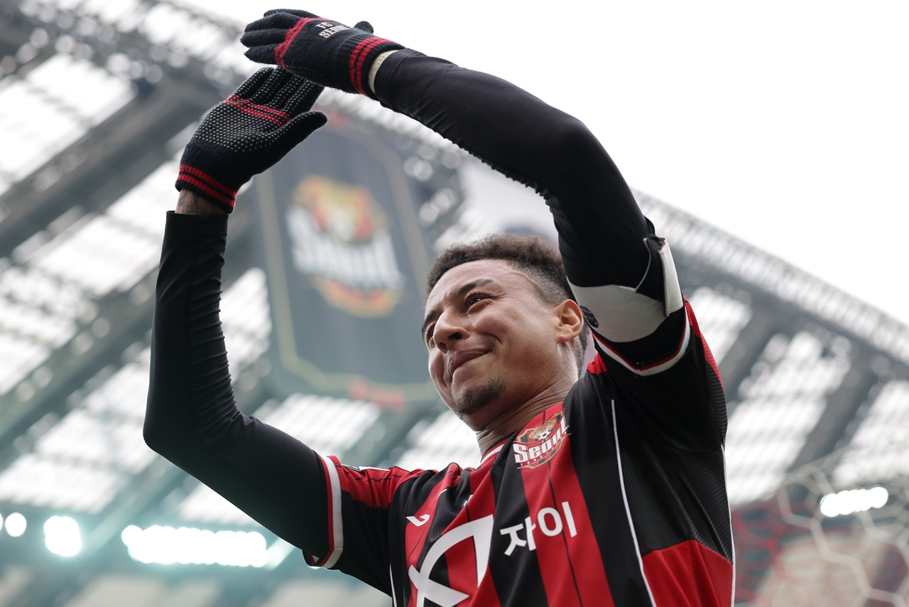 Jesse Lingard chia tay FC Seoul