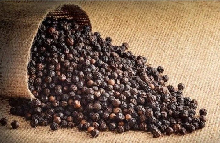 Giá tiêu 6/12/2025, Giá tiêu hôm nay 6/12, giá tiêu 2025, giá hồ tiêu, giá tiêu tăng, dự báo giá tiêu 2026, thị trường hồ tiêu Việt Nam