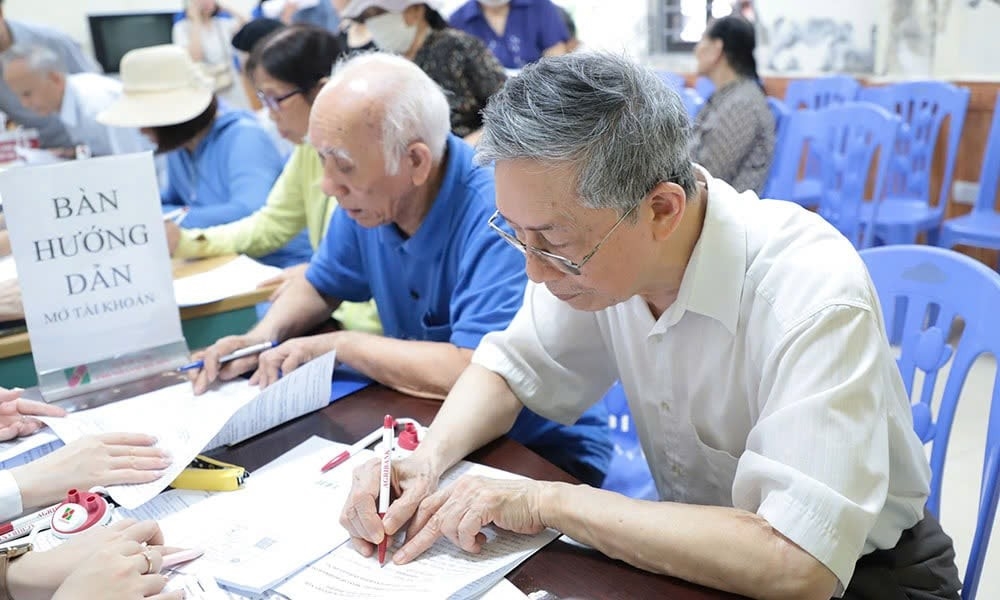 tuổi nghỉ hưu 2026, điều kiện hưởng lương hưu, lộ trình tăng tuổi hưu, thay đổi BHXH, lương hưu 2026