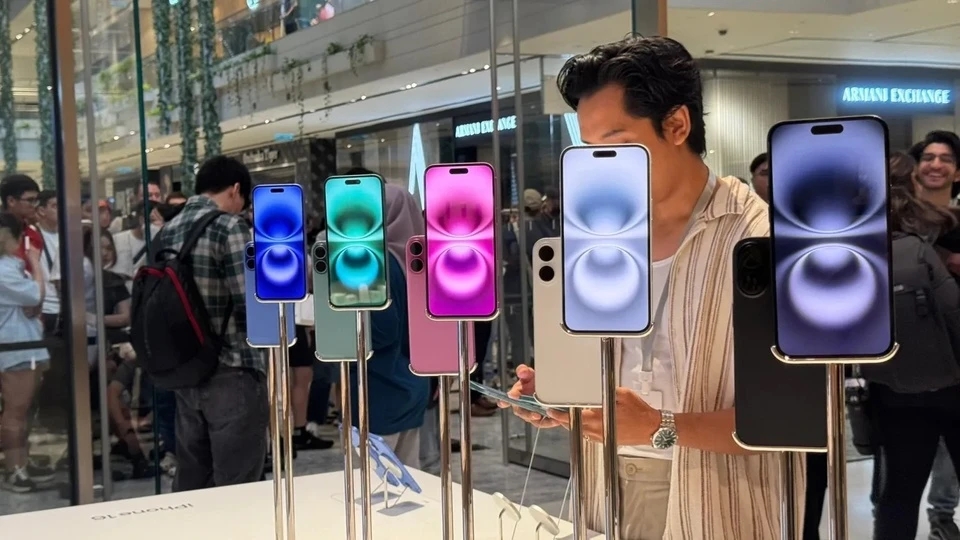 iPhone 16, Apple, smartphone bán chạy nhất quý 3/2025, Counterpoint Research, Galaxy A16 5G, iPhone 17 Pro Max