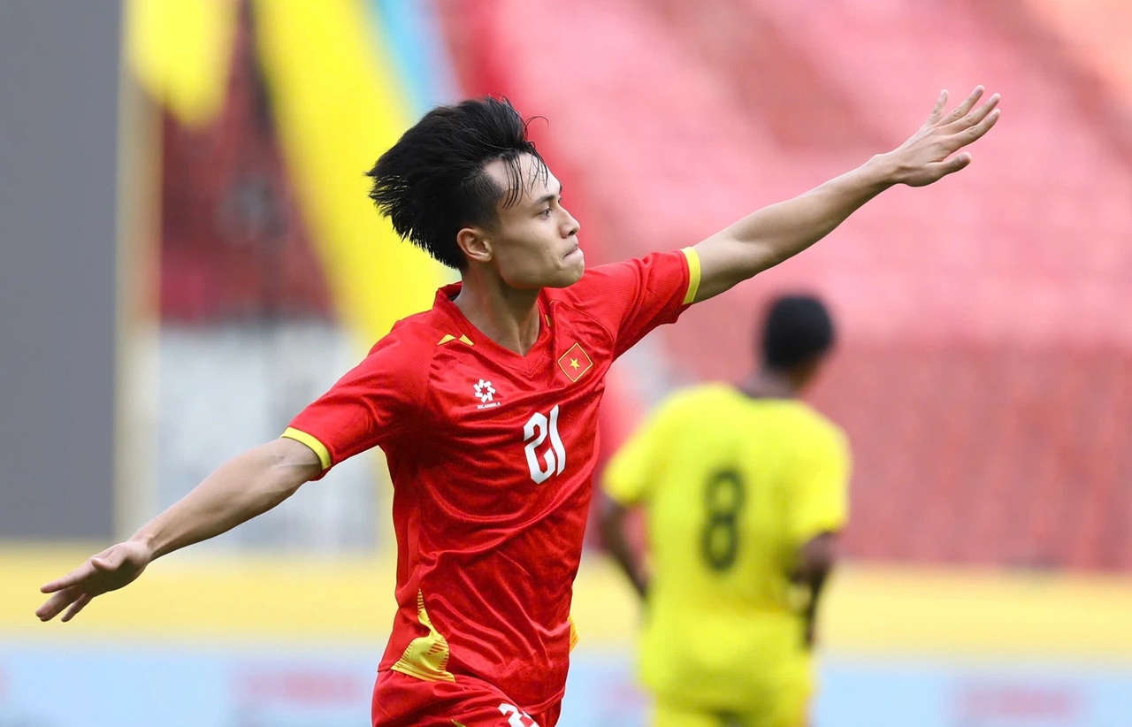 U22 Việt Nam, SEA Games 33, Malaysia, Kim Sang-sik, Đình Bắc, Hiểu Minh, Minh Phúc
