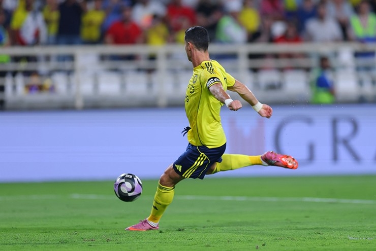 Ronaldo, Al Nassr, Al Wahda, Saudi Pro League, CR7, giao hữu Abu Dhabi