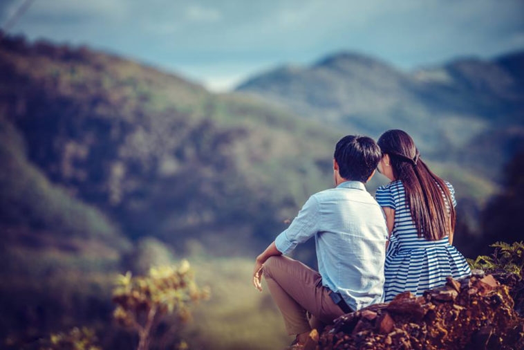 Chúng ta không khó yêu, chỉ là khó ở lại