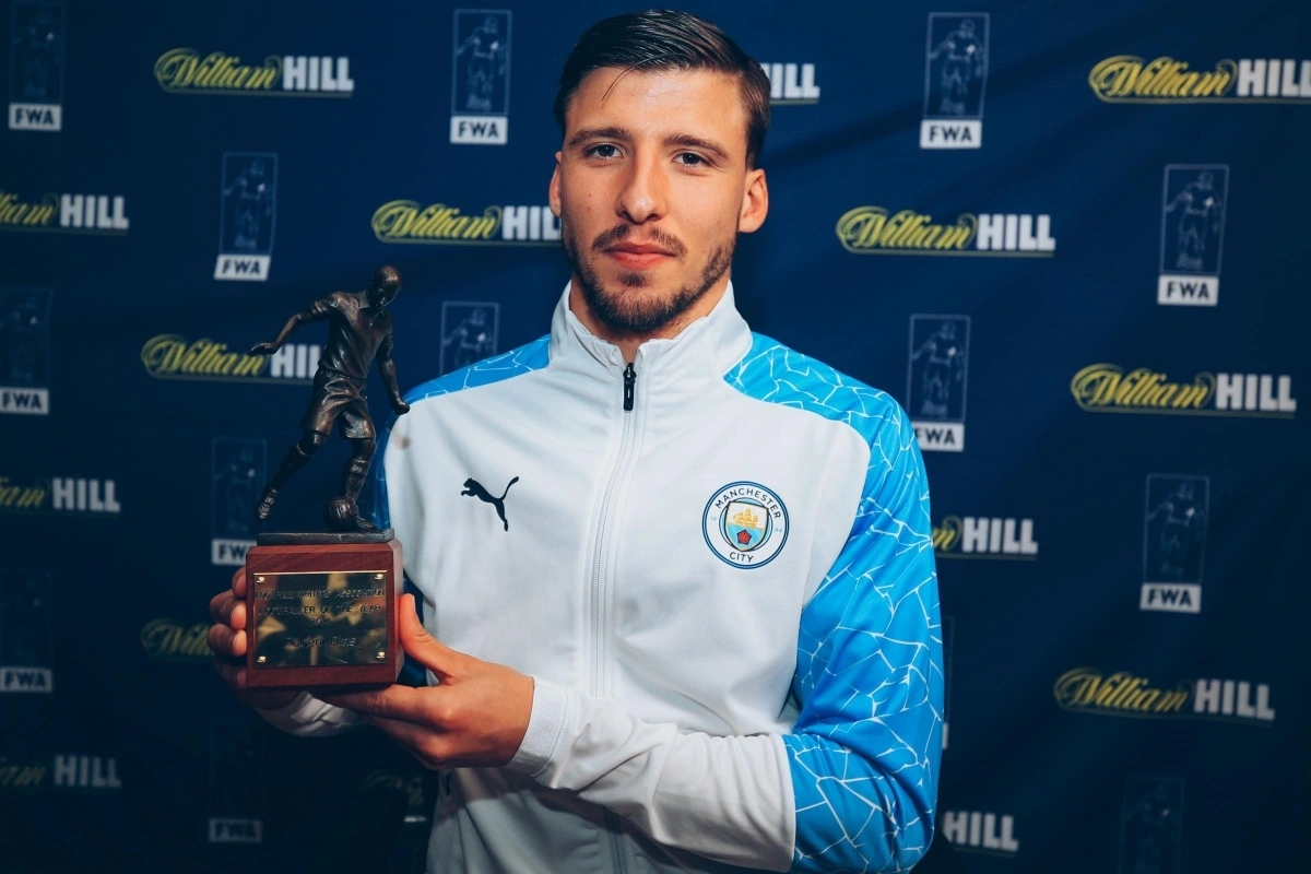 Ruben Dias: Chiến thắng chưa bao giờ là đủ tại Man City