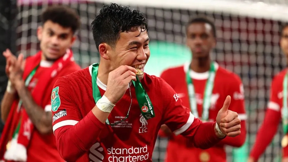 Đến lúc Endo rời Anfield